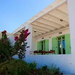 Bay Naoussa