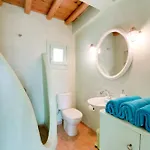 Bay Villa Naousa