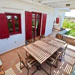 Villa Bay Naoussa